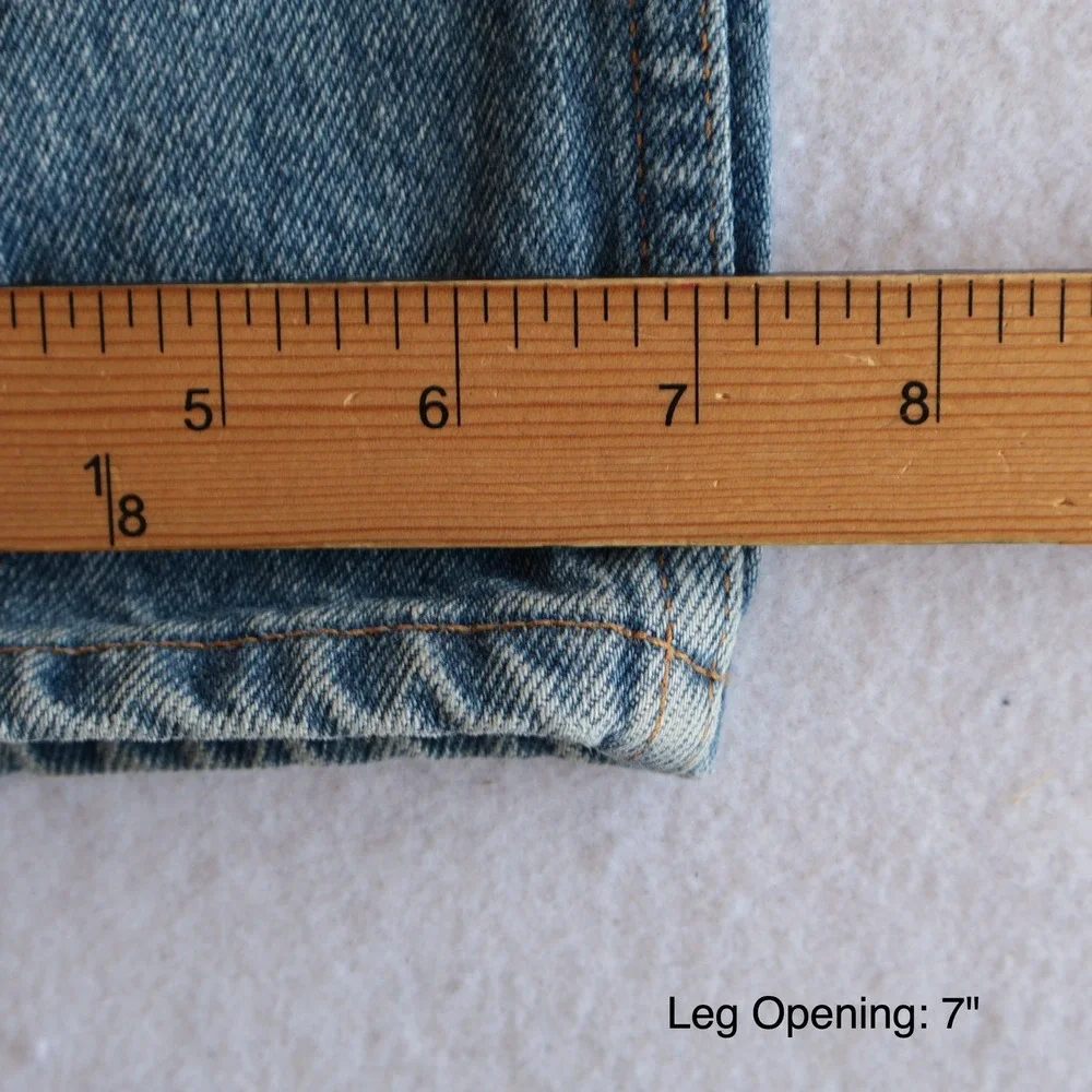 Vintage 90s Levis 550 Relaxed Fit Tapered Leg Blue Jeans 29x34 (Fits 26x33.5)